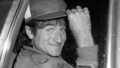 Photo of Robin Williams Once Secretly Donated $50K to a Food Bank