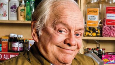 Photo of The one Only Fools and Horses moment which kept star Sir David Jason laughing during lockdown