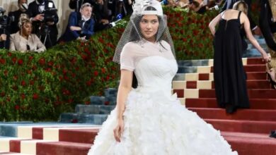 Photo of Kylie Jenner wears Off-White wedding gown on Met Gala 2022 red carpet