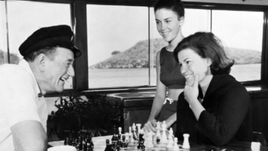 Photo of You may not know: John Wayne was once a good chess player, a sports journalist.
