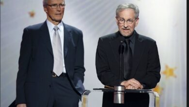 Photo of Clint Eastwood’s spiteful feud with director ended when Steven Spielberg got involved