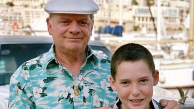 Photo of Only Fools and Horses’ Damien Trotter star Ben Smith looks unrecognisable in forgotten EastEnders role