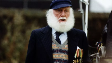 Photo of Only Fools and Horses star Buster Merryfield’s very ordinary life from hilarious reason he was cast as Uncle Albert to tragic death